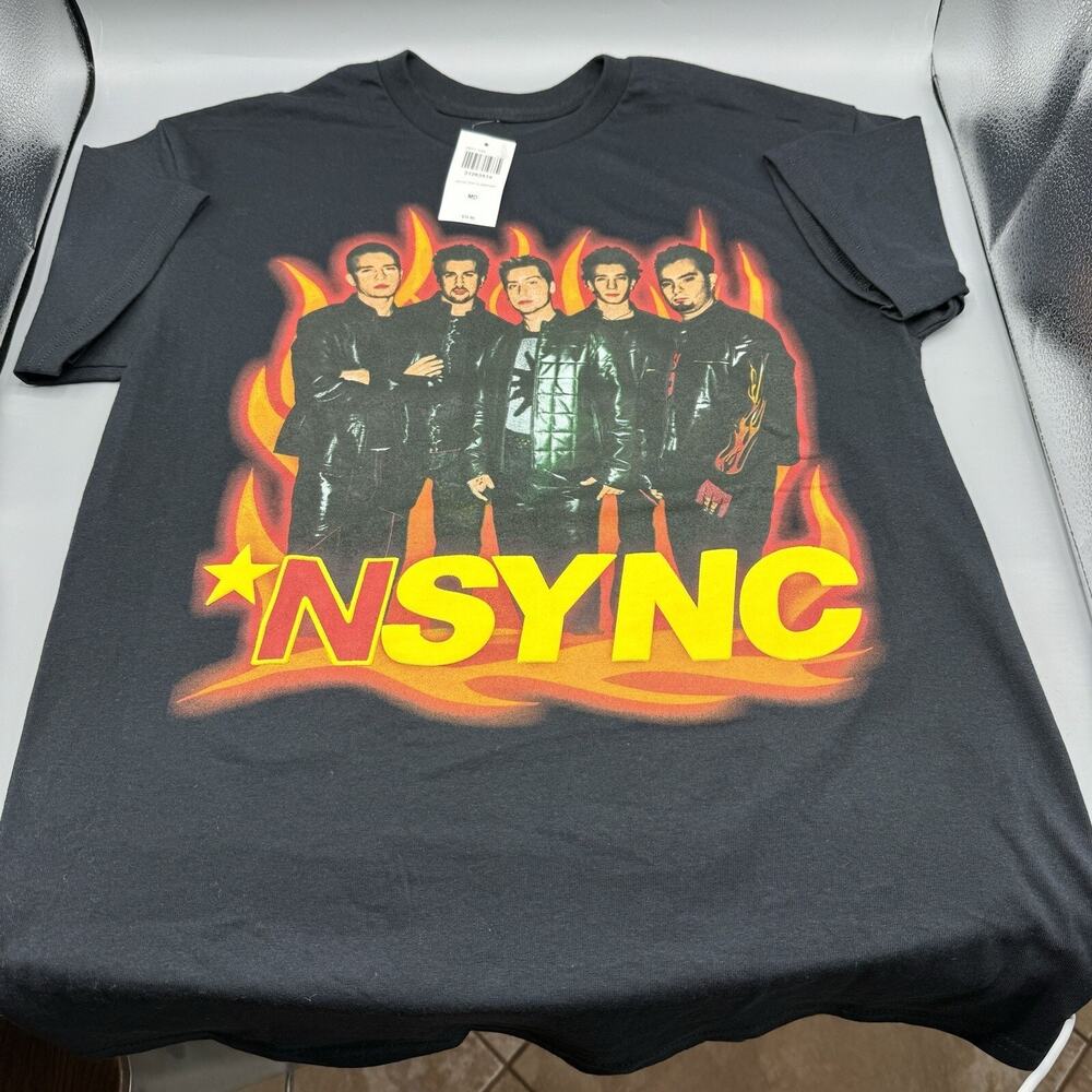 NSYNC T-Shirt Flames Group Portrait Medium NEW